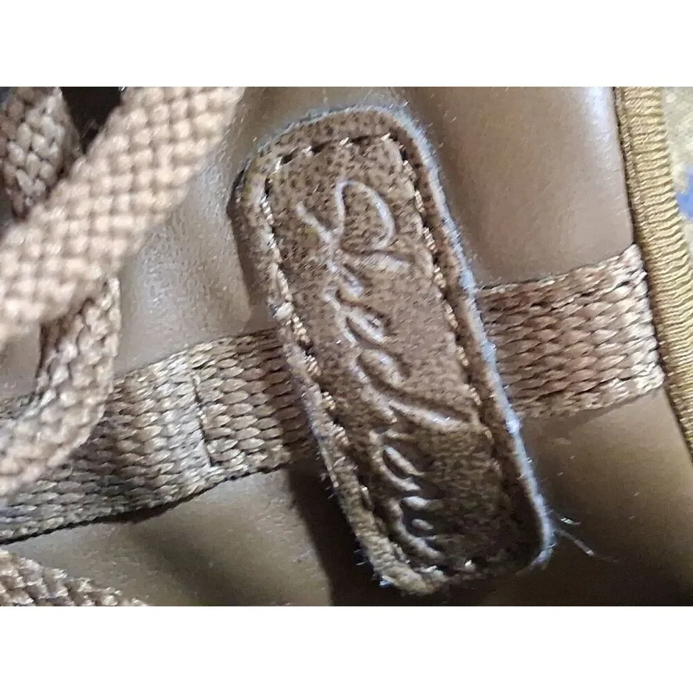 Skechers Womens Relaxed Fit Memory Foam Brown Leather Sneakers Size 8 SN49622